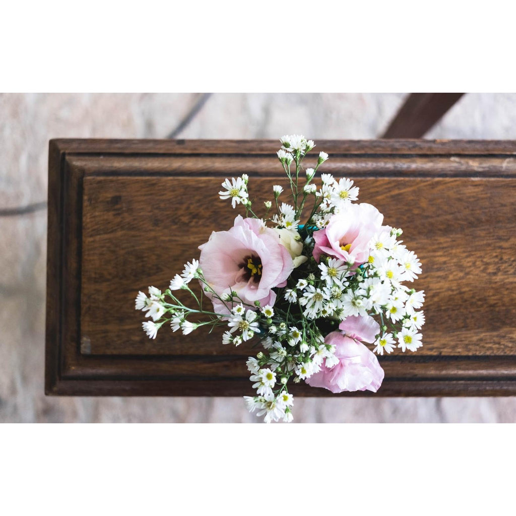 What is a Good Gift for Someone Who Lost a Parent? - The Comfort Company